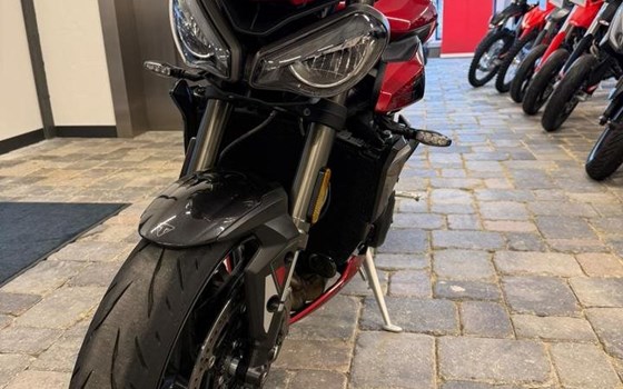 Gebrauchtmotorrad Triumph Street Triple 765 RS - Bild 12
