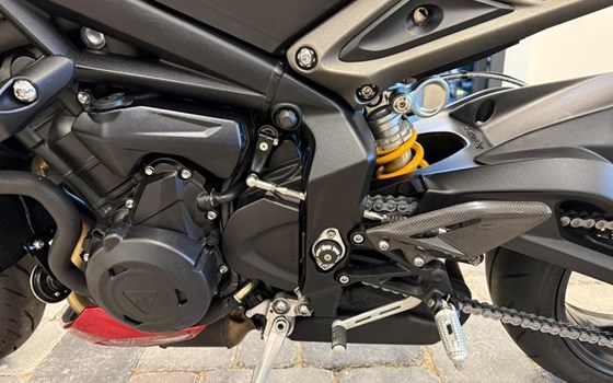 Gebrauchtmotorrad Triumph Street Triple 765 RS - Bild 9