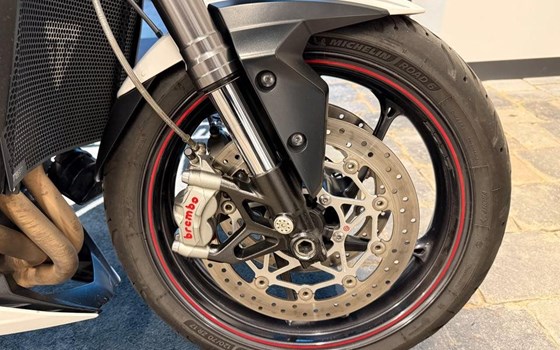 Gebrauchtmotorrad Triumph Street Triple 765 RS - Bild 5