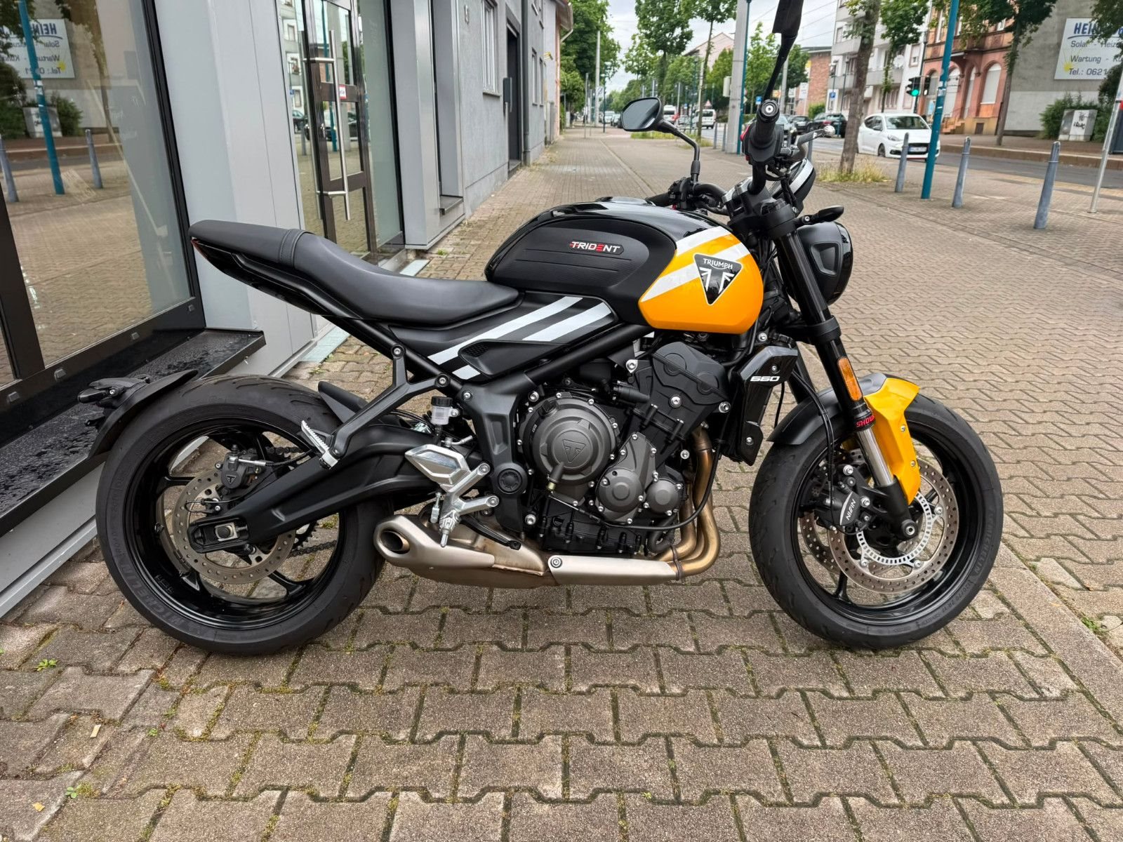 Triumph Trident 660