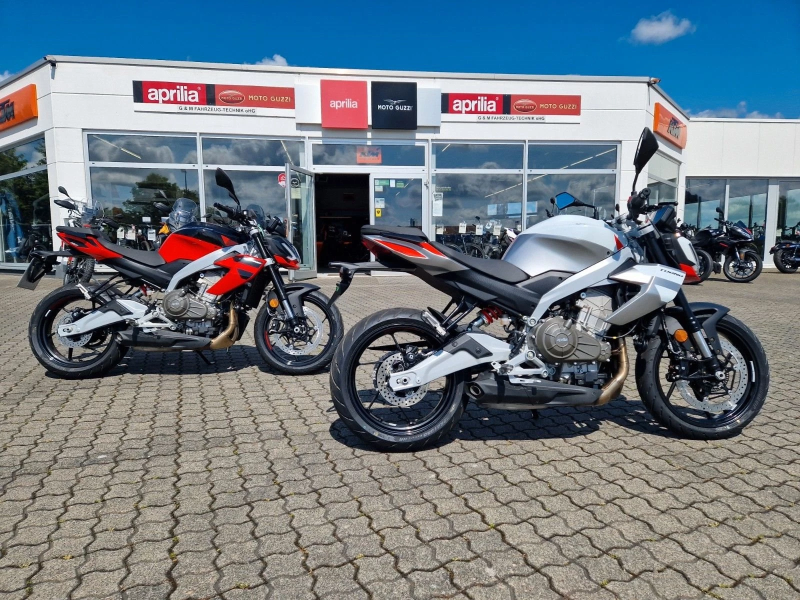 Aprilia Tuono 457 