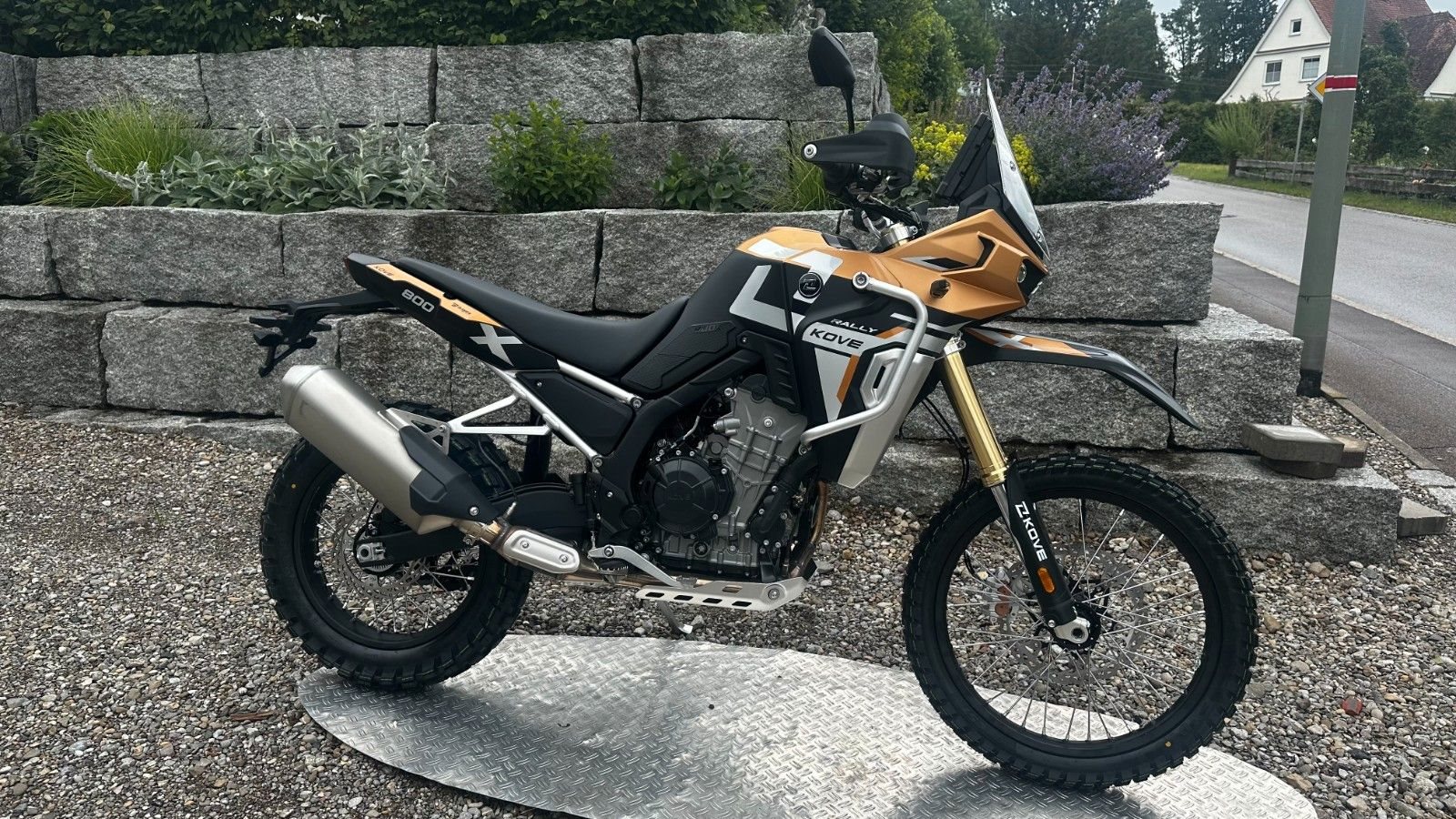 Kove 800X RAlly
