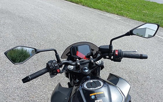 Gebrauchtmotorrad Kawasaki Z7 Hybrid - Bild 5