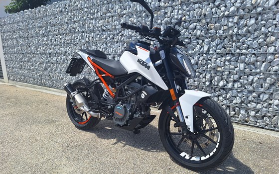 Gebrauchtmotorrad KTM 125 Duke - Bild 3