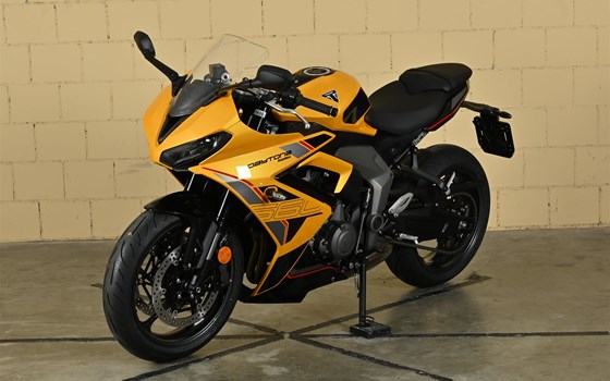 Neufahrzeug Triumph Daytona 660 - Bild 3