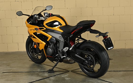 Neufahrzeug Triumph Daytona 660 - Bild 5