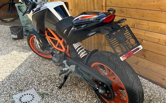 Gebrauchtmotorrad KTM 390 Duke - Bild 2