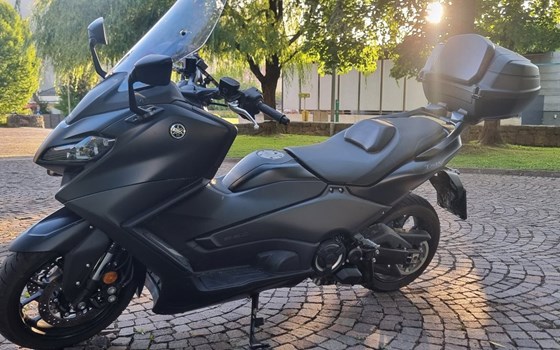 Gebrauchtmotorrad Yamaha TMAX 560 - Bild 1