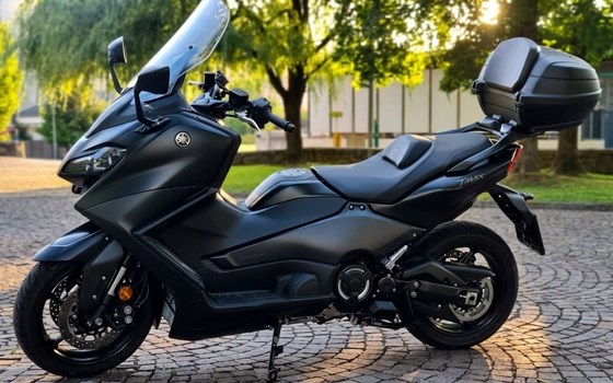 Gebrauchtmotorrad Yamaha TMAX 560 - Bild 11
