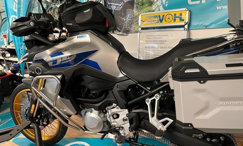 Voge DS900X