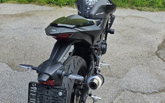 Gebrauchtmotorrad Yamaha MT-03 - Bild 3