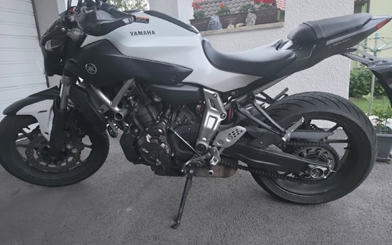 Gebrauchtmotorrad Yamaha MT-07 - Bild 1