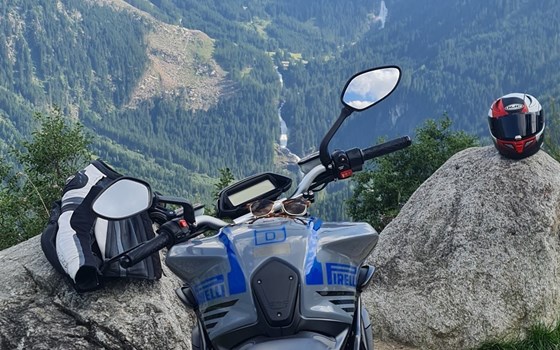 Gebrauchtmotorrad MV Agusta Brutale 800 RR - Bild 11