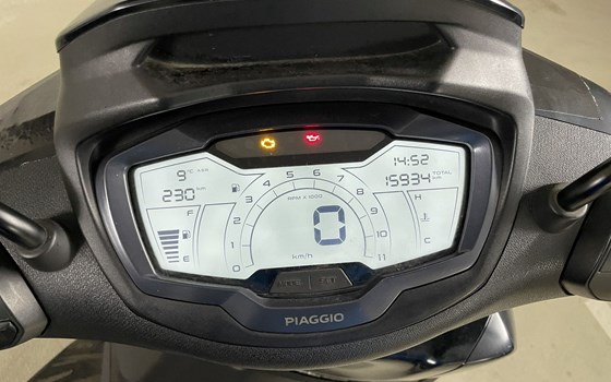 Gebrauchtmotorrad Piaggio Beverly 400 hpe - Bild 7