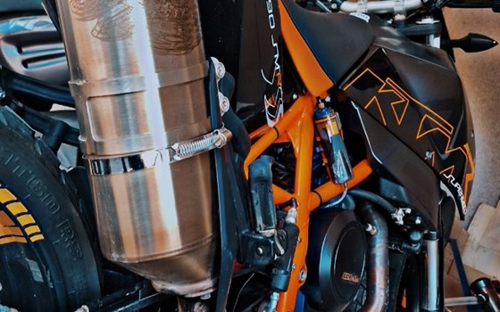 Gebrauchtmotorrad KTM 690 SMC R - Bild 3
