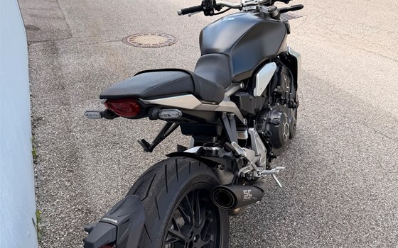 Gebrauchtmotorrad Honda CB1000R Black Edition - Bild 4