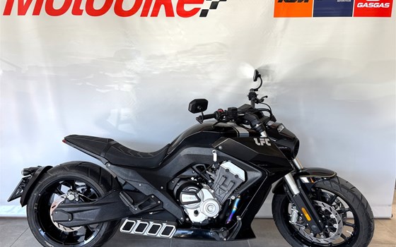Gebrauchtmotorrad Benda LFC 700 - Bild 2
