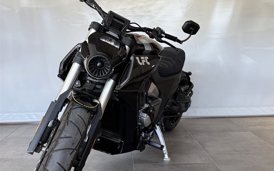 Gebrauchtmotorrad Benda LFC 700 - Bild 7