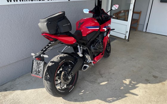 Gebrauchtmotorrad Honda CBR650R E-Clutch - Bild 7