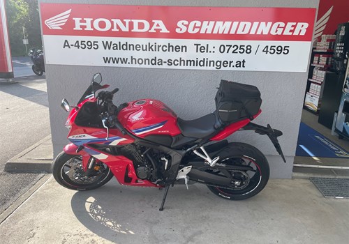 Honda CBR650R E-Clutch