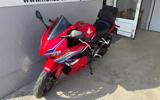 Gebrauchtmotorrad Honda CBR650R E-Clutch - Bild 4