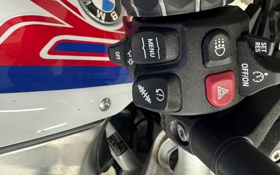 Gebrauchtmotorrad BMW R 1250 R - Bild 9