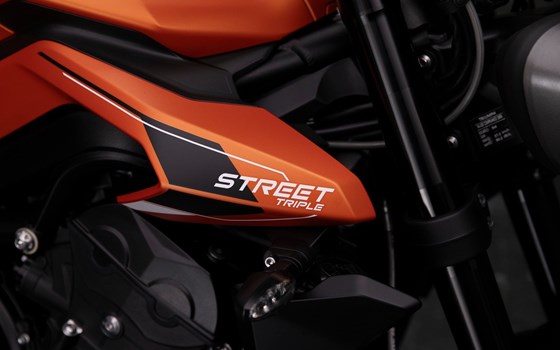 Neufahrzeug Triumph Street Triple S A2 - Bild 3