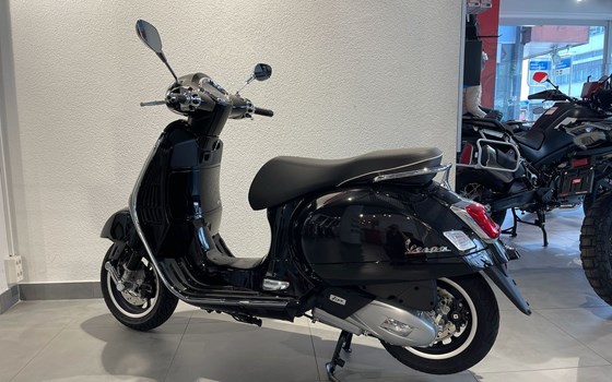 Motorrad Occasion Vespa GTS 125 Super - Bild 5