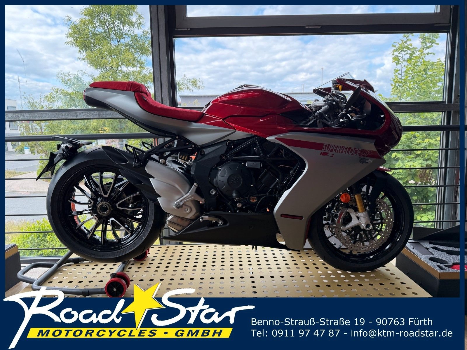 MV Agusta Superveloce S Ottantesimo 