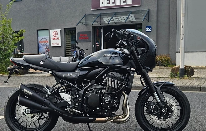 Kawasaki Z900 RS Black Ball Edition