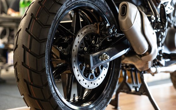 Neufahrzeug Royal Enfield Guerrilla 450 - Bild 13