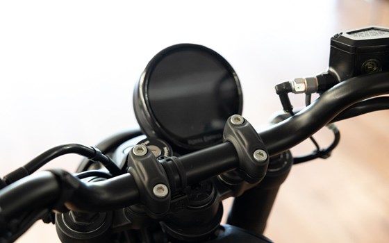 Neufahrzeug Royal Enfield Guerrilla 450 - Bild 9