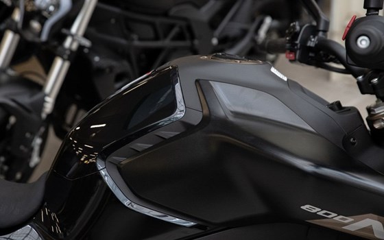 Gebrauchtmotorrad CFMOTO 800NK Sport - Bild 11