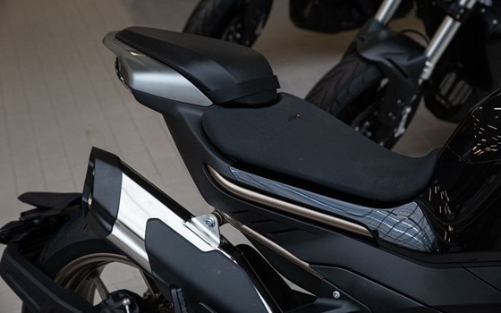 Gebrauchtmotorrad CFMOTO 800NK Sport - Bild 12