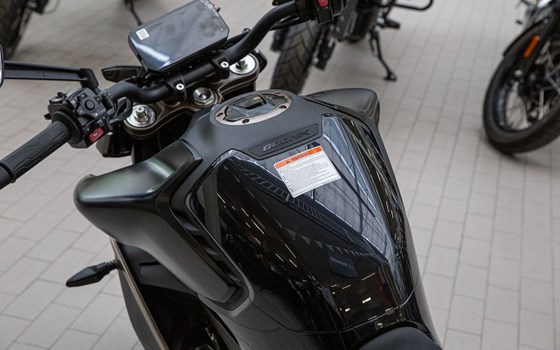Gebrauchtmotorrad CFMOTO 800NK Sport - Bild 16