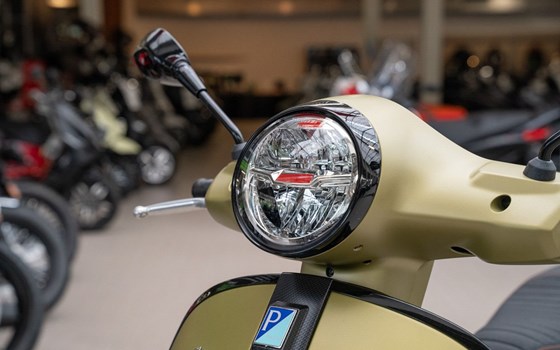 Neufahrzeug Vespa GTS 125 Supersport iGET - Bild 10