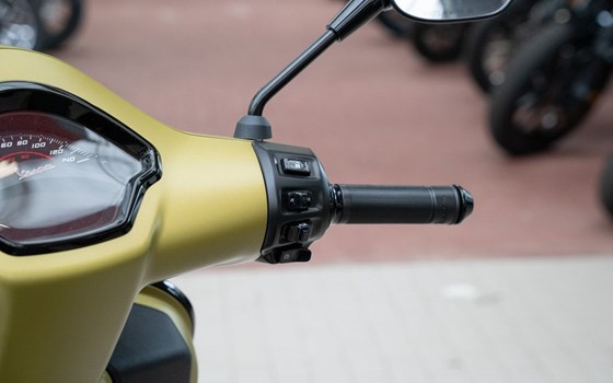 Neufahrzeug Vespa GTS 125 Supersport iGET - Bild 21