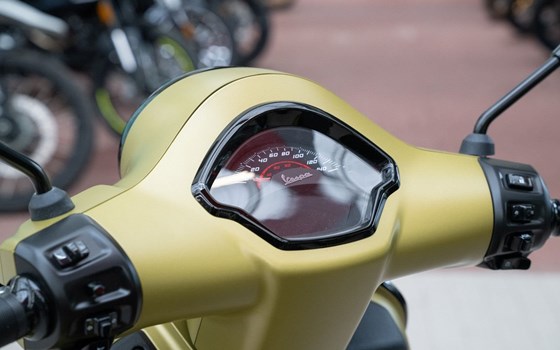 Neufahrzeug Vespa GTS 125 Supersport iGET - Bild 23