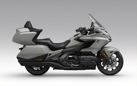 Gebrauchtmotorrad Honda GL 1800 Goldwing Tour DCT - Bild 4