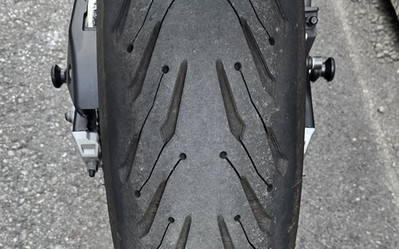 Gebrauchtmotorrad Triumph Trident 660 - Bild 8