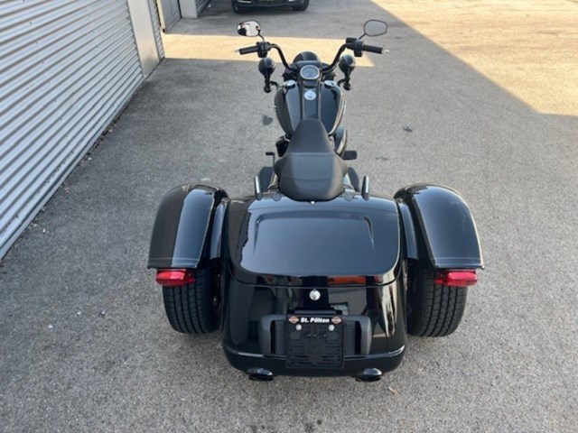 Harley-Davidson Freewheeler (schwarz) - Bild 11