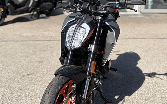 Gebrauchtmotorrad KTM 390 Duke - Bild 2