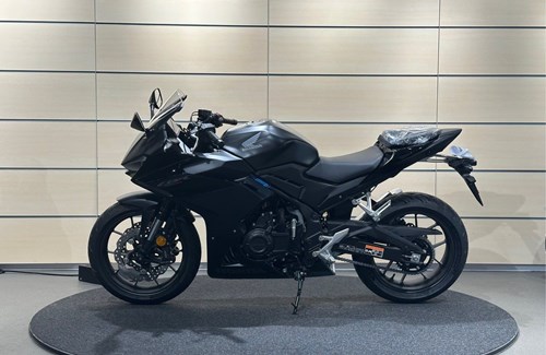 Neumotorrad Honda CBR500R E-Clutch