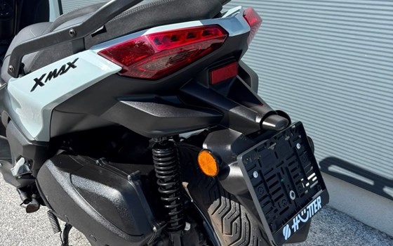 Gebrauchtmotorrad Yamaha XMAX 300 Tech MAX+ - Bild 10