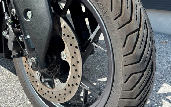 Gebrauchtmotorrad Yamaha XMAX 300 Tech MAX+ - Bild 6