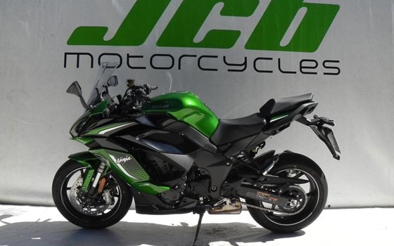 Gebrauchtmotorrad Kawasaki Ninja 1100SX SE - Bild 1