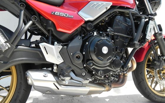 Gebrauchtmotorrad Kawasaki Z650 RS - Bild 10