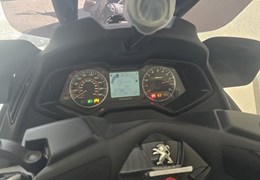 Gebrauchte Peugeot Metropolis Black Edition