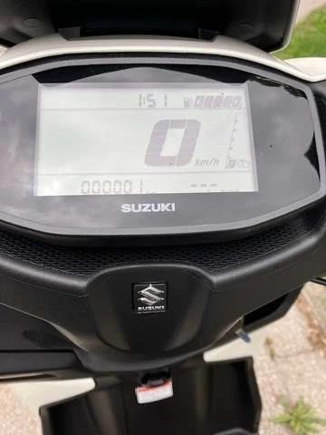 Suzuki Avenis 125
