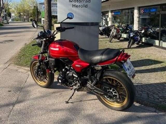 Kawasaki Z650 RS